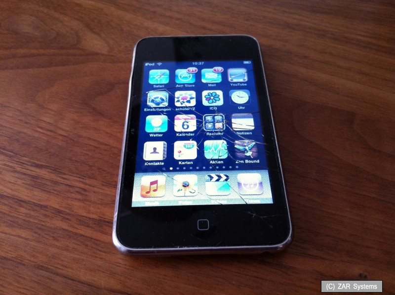 Lecteur MP3 32 Go Apple iPod Touch 2G MB533FD/A WiFi noir, écran cassé, LIRE - Photo 1/1